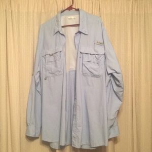 Columbia baby blue long sleeve fishing shirt.